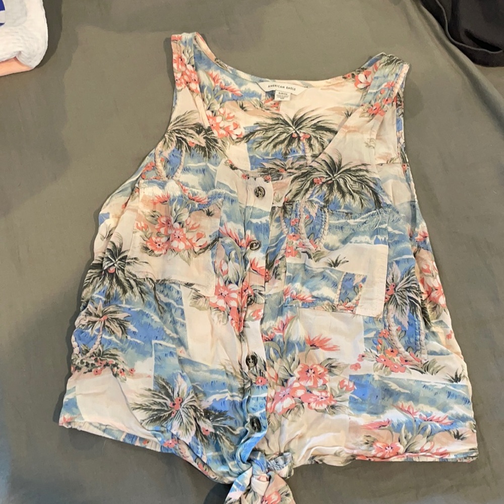 American Eagle shirt